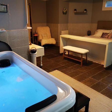 Suite Jacuzzi Au Calme Domont Экстерьер фото